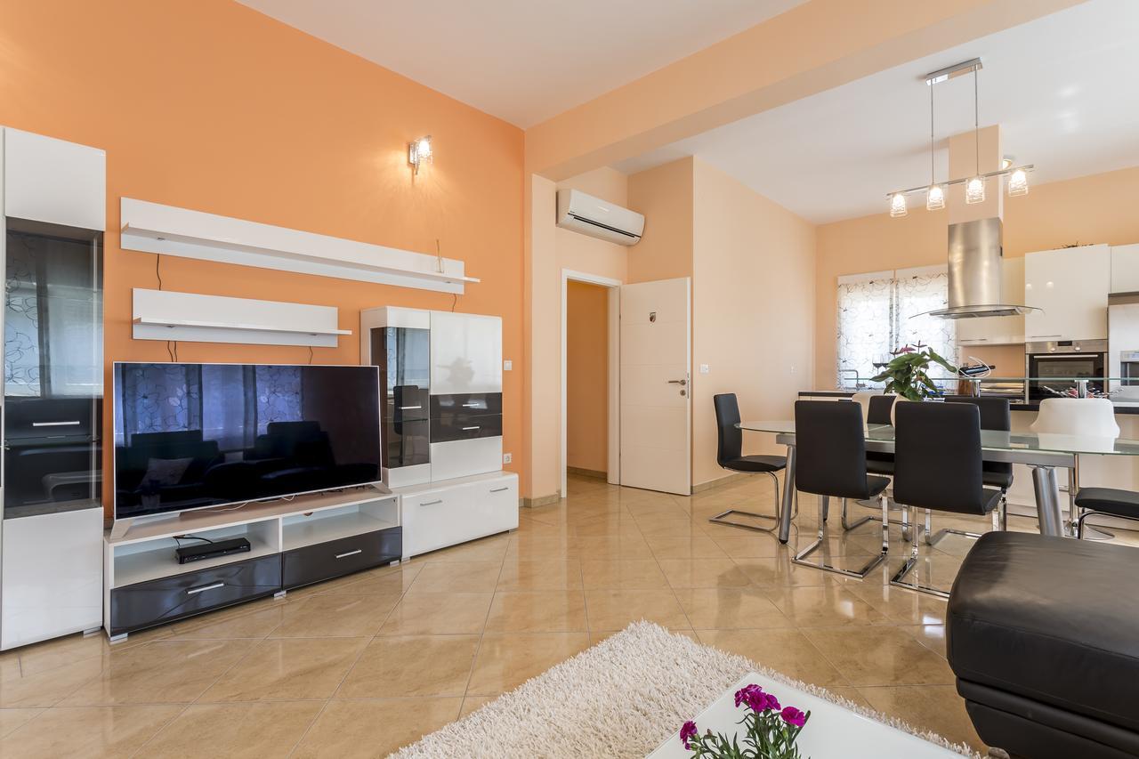 Apartmani Lukic สปลิท ภายนอก รูปภาพ