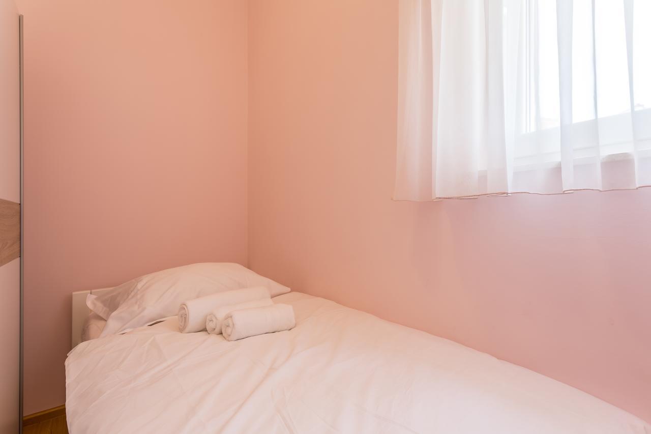 Apartmani Lukic สปลิท ภายนอก รูปภาพ