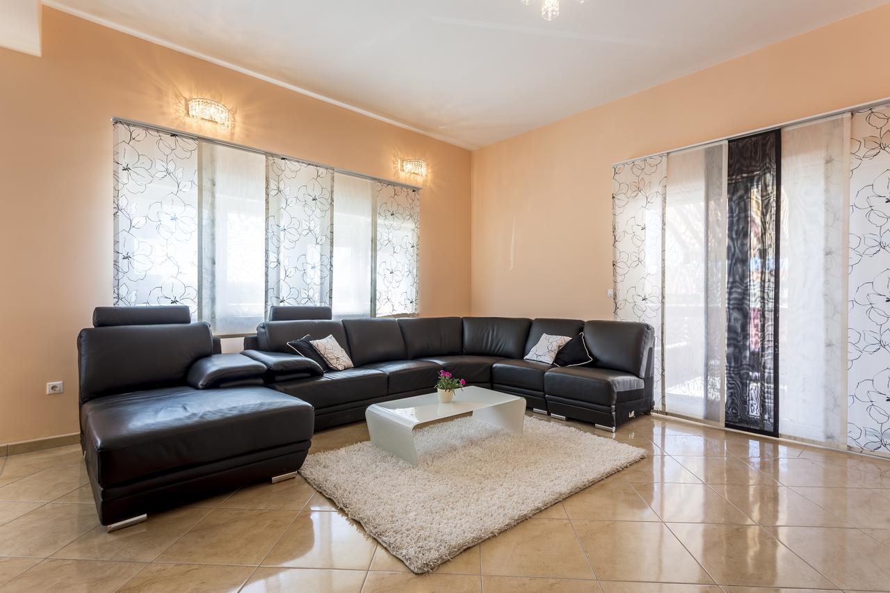 Apartmani Lukic สปลิท ภายนอก รูปภาพ