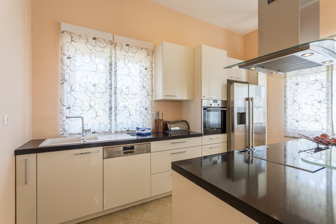 Apartmani Lukic สปลิท ภายนอก รูปภาพ