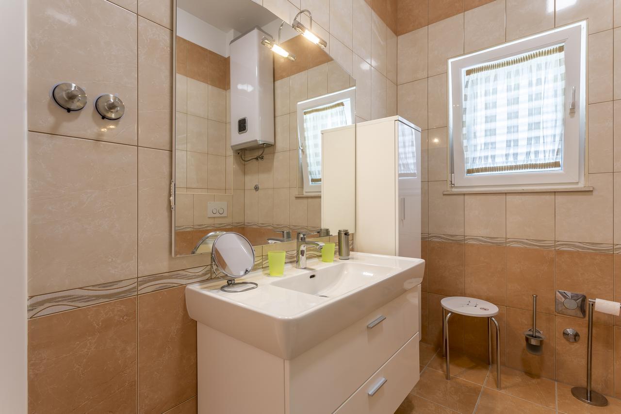 Apartmani Lukic สปลิท ภายนอก รูปภาพ