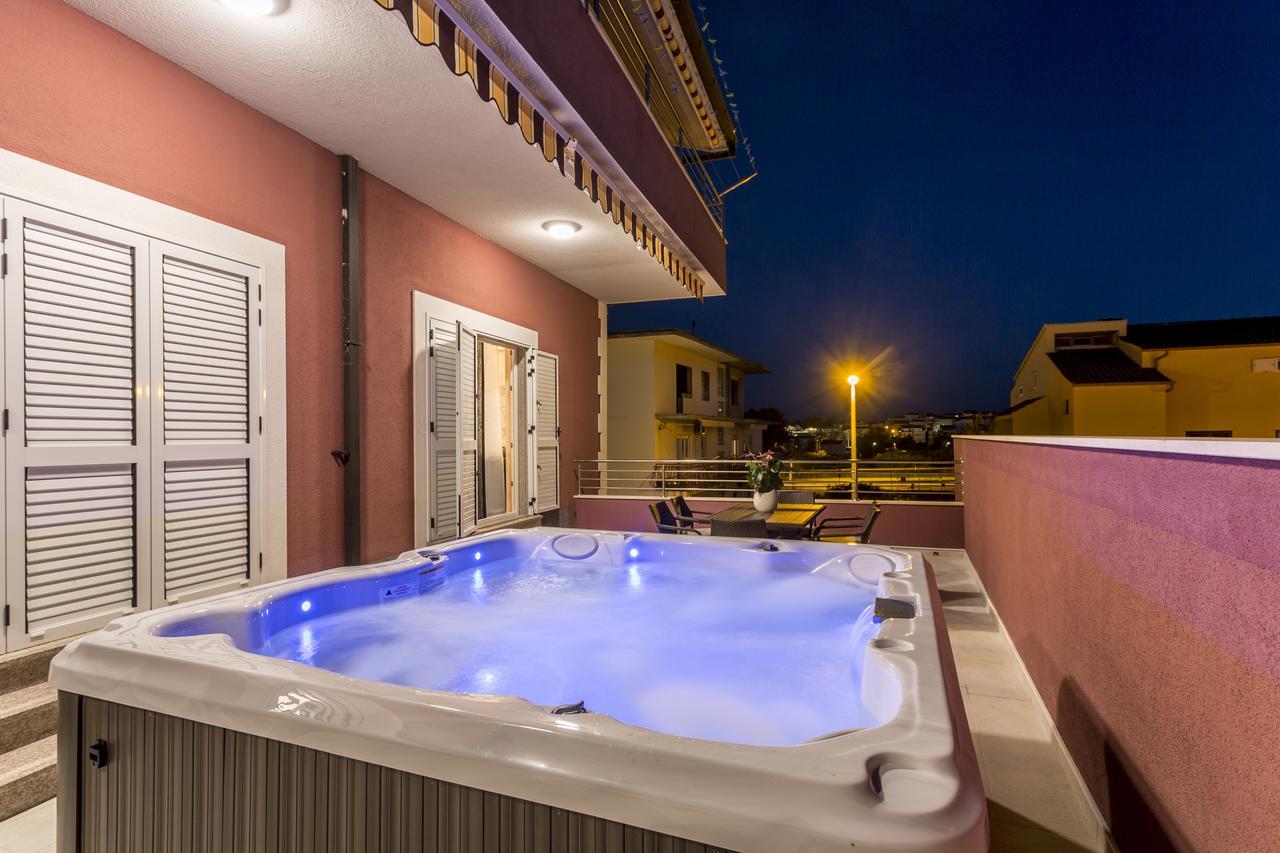 Apartmani Lukic สปลิท ภายนอก รูปภาพ
