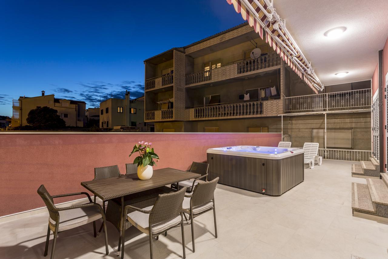 Apartmani Lukic สปลิท ภายนอก รูปภาพ